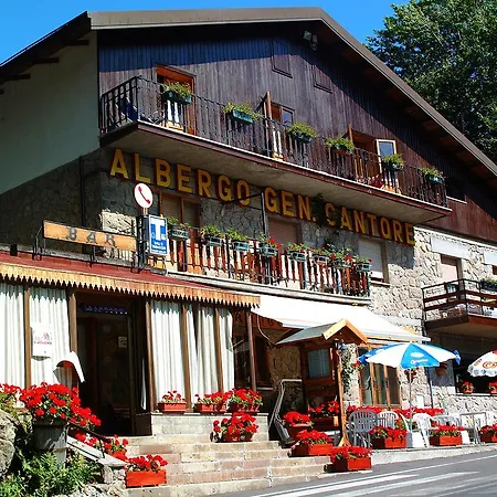 Generale Cantore - Monte Amiata Hotel 3*